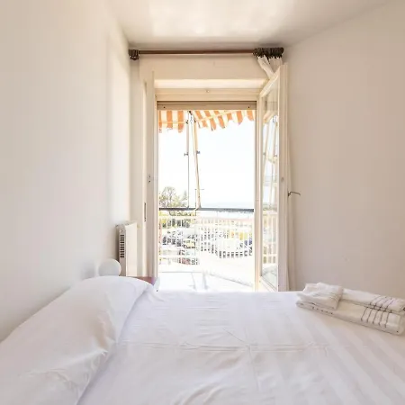 Charming In Near Vittorio Beach *