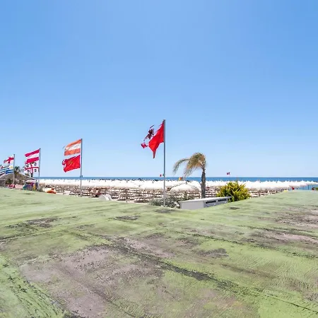 Charming In Near Vittorio Beach